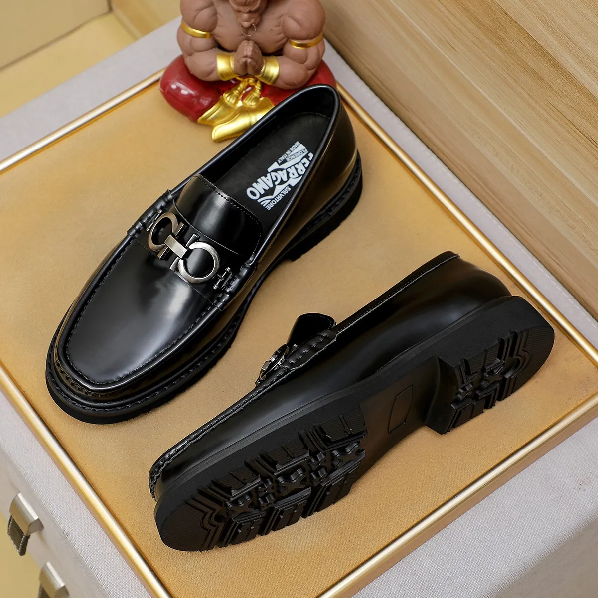 Men's shoes 💰500 Ferragamo [Ferragamo] top imported suit men's shoes 💯Original copy of the official website, product materials: selected imported embossed calfskin + luxury hardware buckle accessories ~ imported water-dyed cow 🐂 leather lining. Strong three-dimensional visual effect, original combination outsole, multiple colors available😘 Size: 38-44 (.45.46.4. Customized)